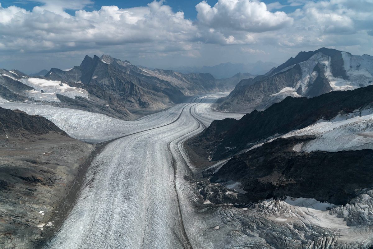 Más del 5% del hielo de los glaciares suizos desapareció en 2026, según científicos.